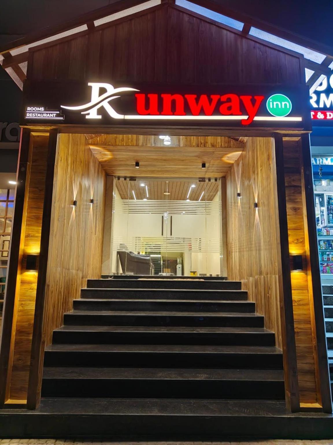 跑道酒店 布莱尔港 外观 照片